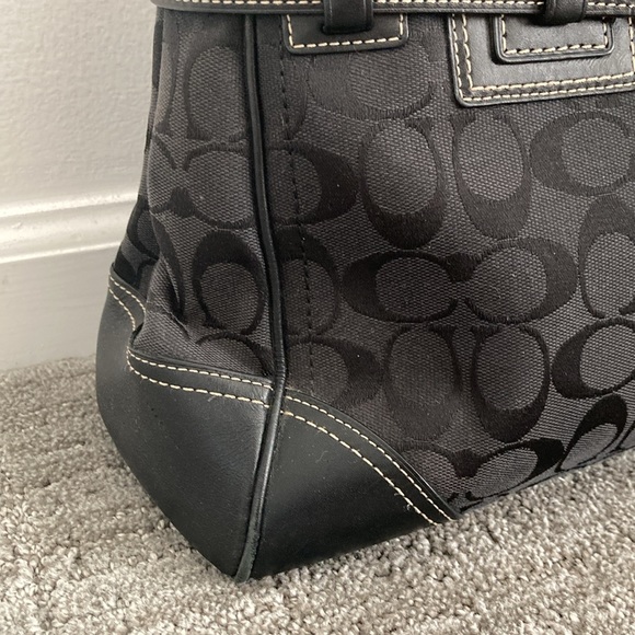 Coach Hampton Signature Jacquard Bag - Picture 4 of 13